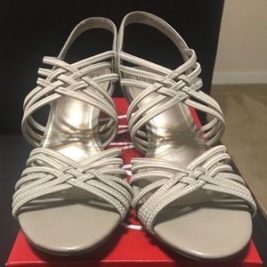 Ladies Impo Emberly Taupe color size 8.5 Sandals